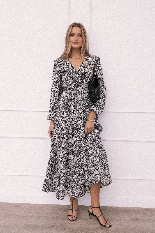 Sophie Long Sleeve Maxi Dress - Black/Ivory Trendy Fit-and-Flare Maxi Dress